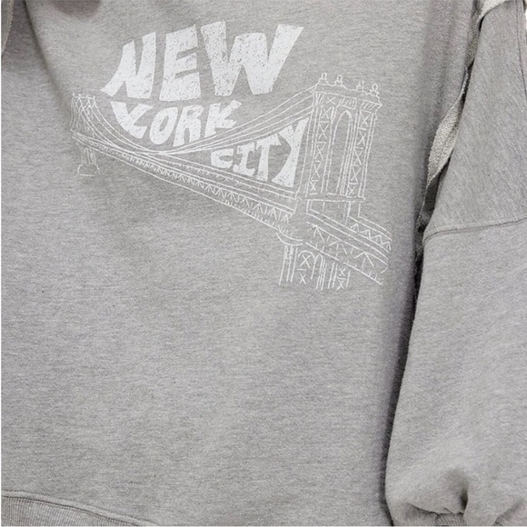 Free People Graphic Camden Pullover in New York Combo Size Large NEW - Picture 3 of 15